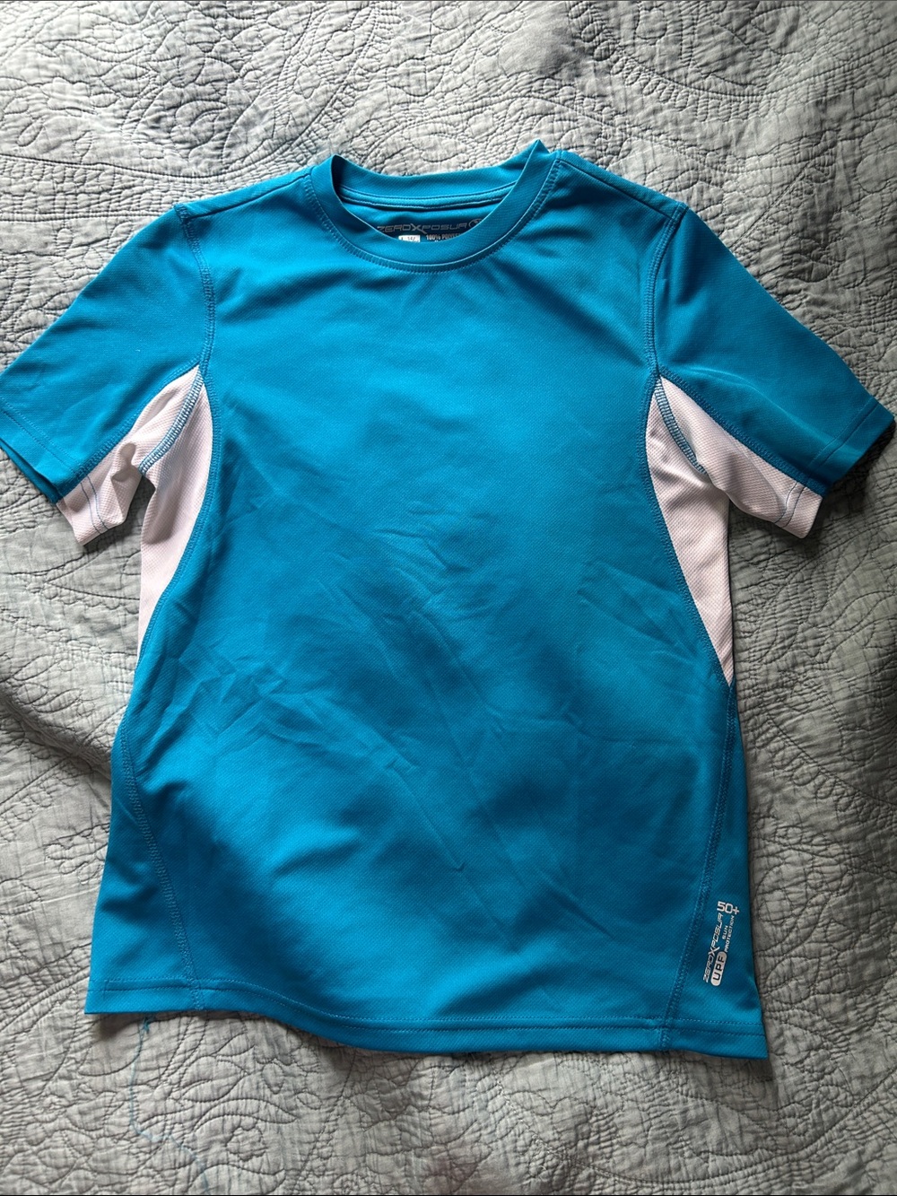 ZeroXposur Turquoise Short Sleeve Performance Tee with White Panels Boys L